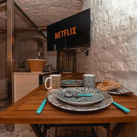 Pietra Bianca - Relax & Μαρτίνα Φράνκα